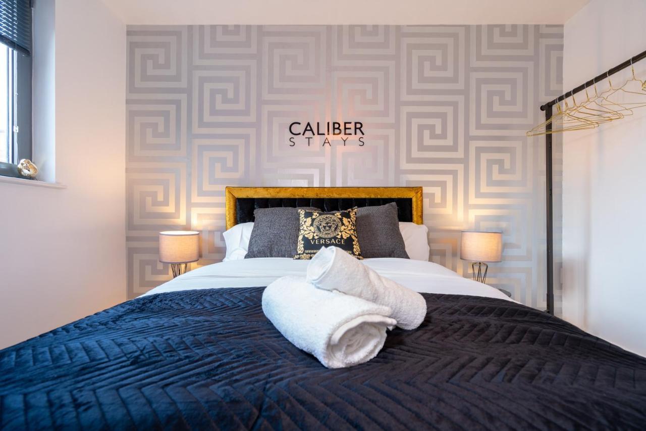 Caliber Stays Birmingham Bliss - Medusa Suite Apartments - Central 2-Bed Retreat - City Attractions, Sleeps 4, Free Netflix, Nearby Parking & Close Proximity - Bullring, Grand Central, The Cube - 5 Minutes Walk Eksteriør bilde