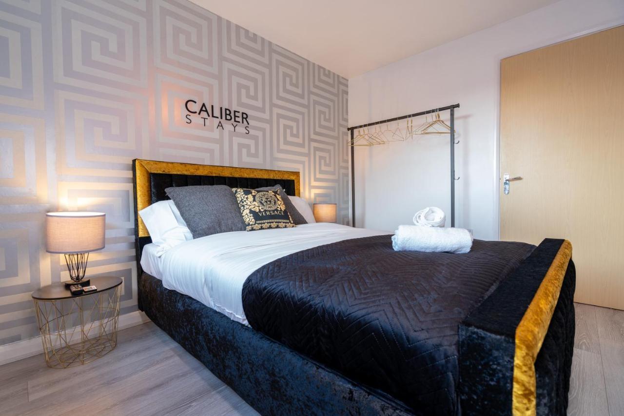 Caliber Stays Birmingham Bliss - Medusa Suite Apartments - Central 2-Bed Retreat - City Attractions, Sleeps 4, Free Netflix, Nearby Parking & Close Proximity - Bullring, Grand Central, The Cube - 5 Minutes Walk Eksteriør bilde